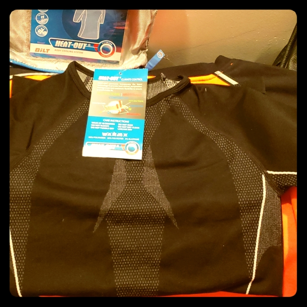 NWT Stay Cool Heat Out Short Sleeve Shirt by Bilt